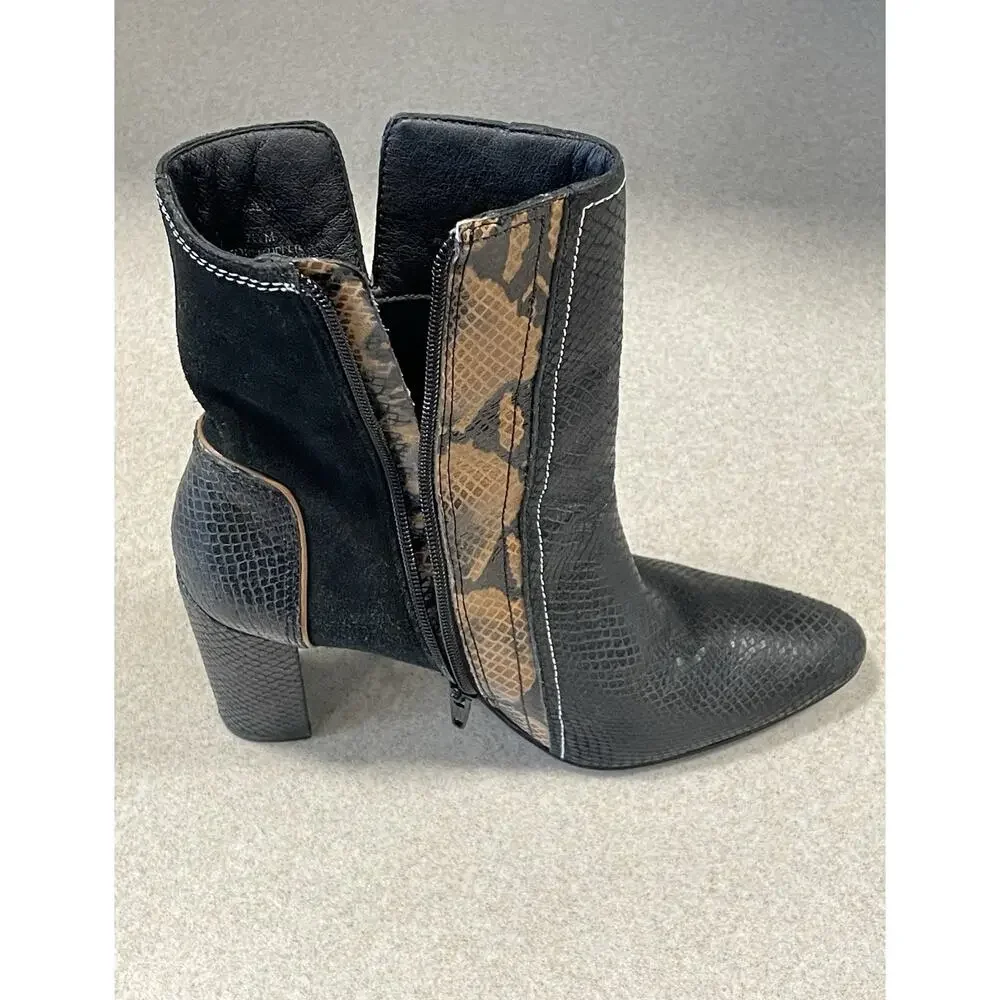 Matisse Cobra Snake Print Leather Point Toe Western Ankle Boot Women 7.5 M